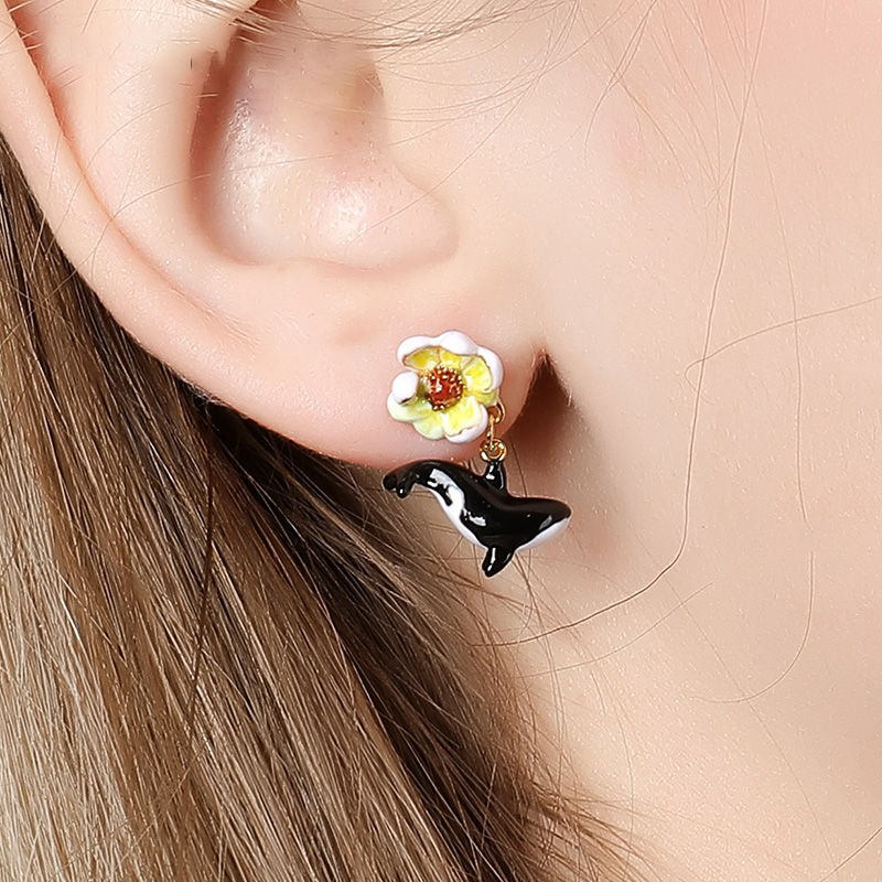 Juicy Grape Enamel Glazed Asymmetric Whale Flower Stud Earrings Gold Plated