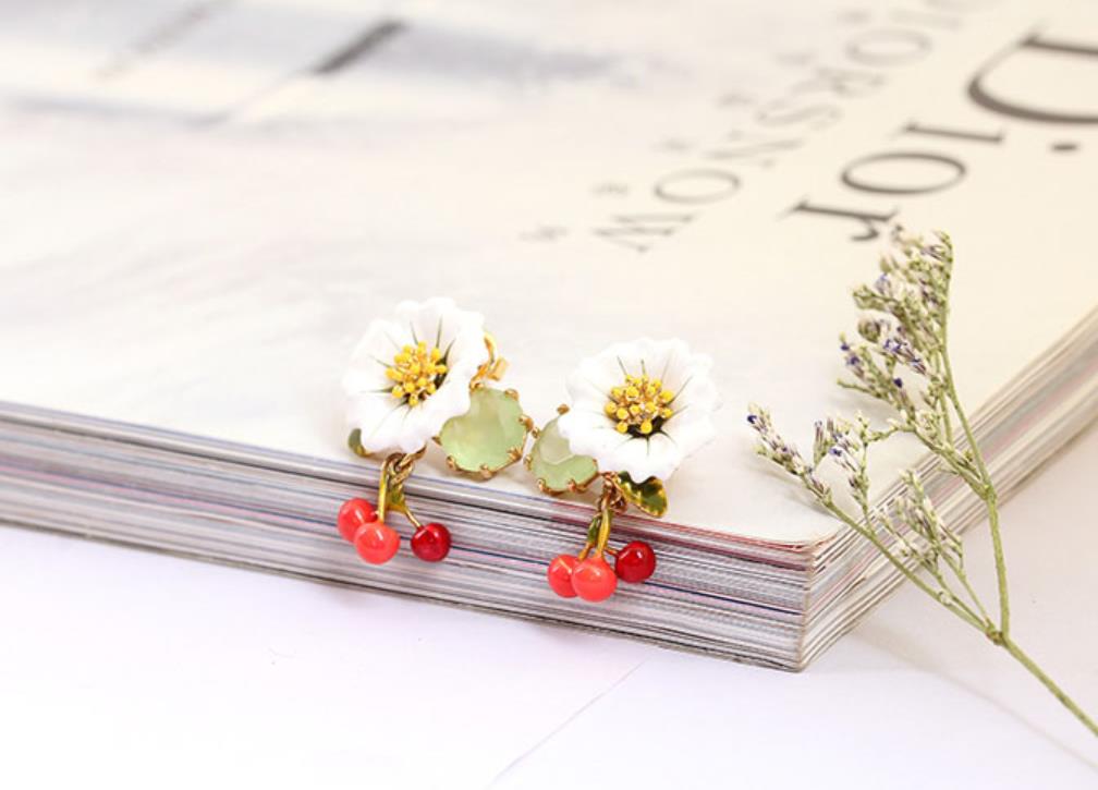 Daisy And Stone Enamel Earrings