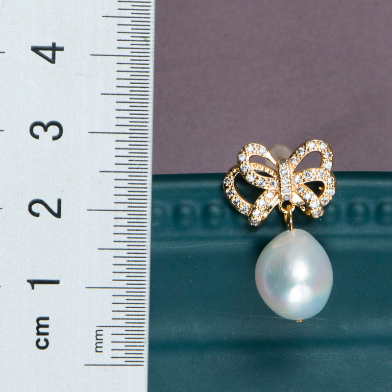 Baroque Irregular Pearl Bow Bridesmaid Gift Earrings